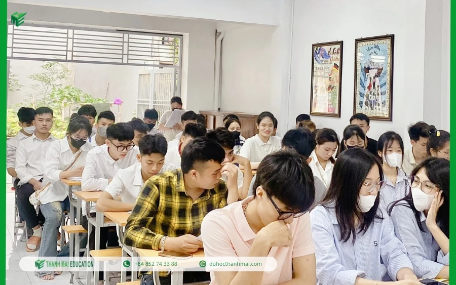 Học sinh Thanh mai chuẩn bị cho buổi phỏng vấn với Trường Đại Học Hồng Quốc Đức Lâm