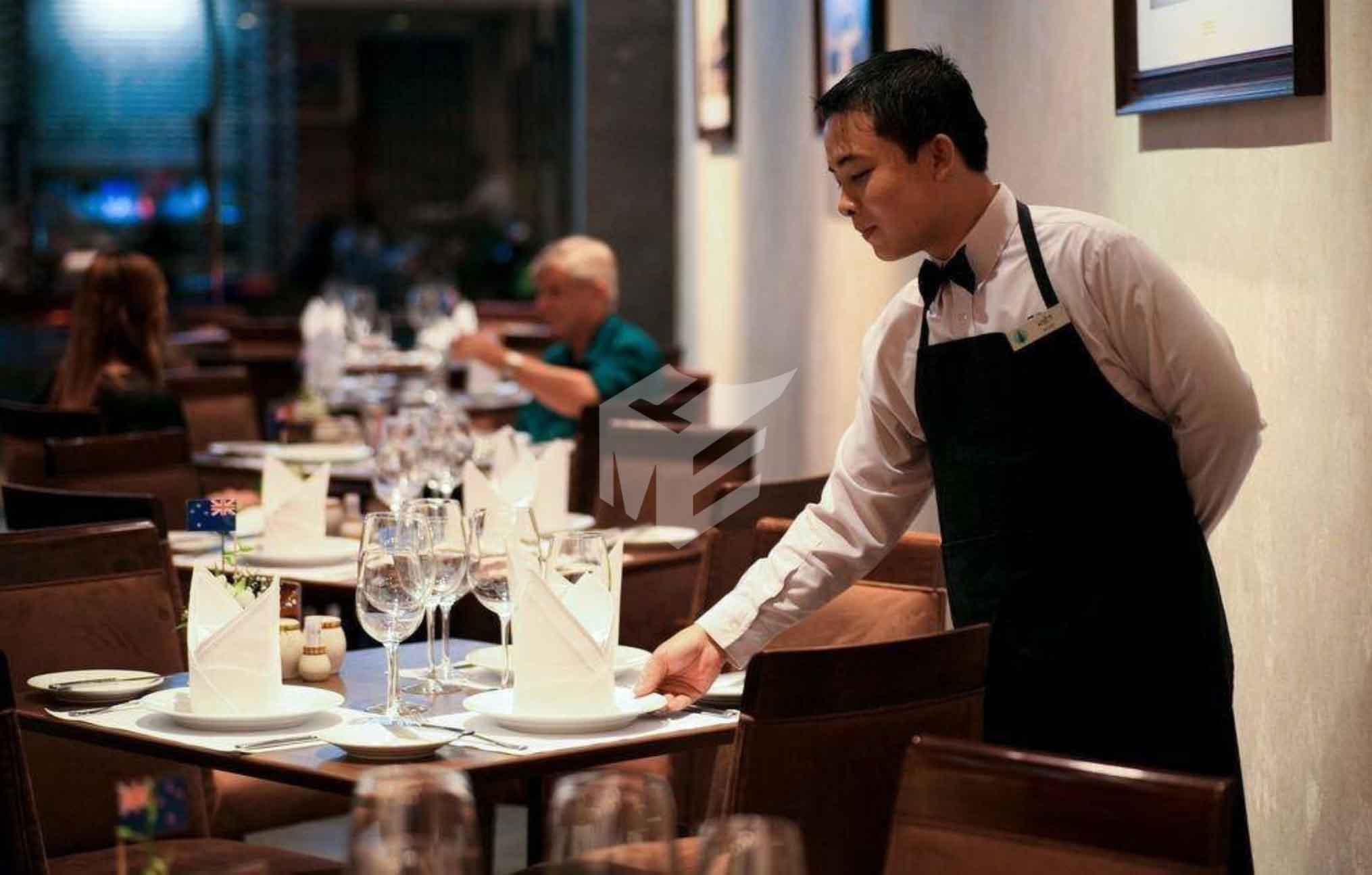 Phục vụ nhà hàng