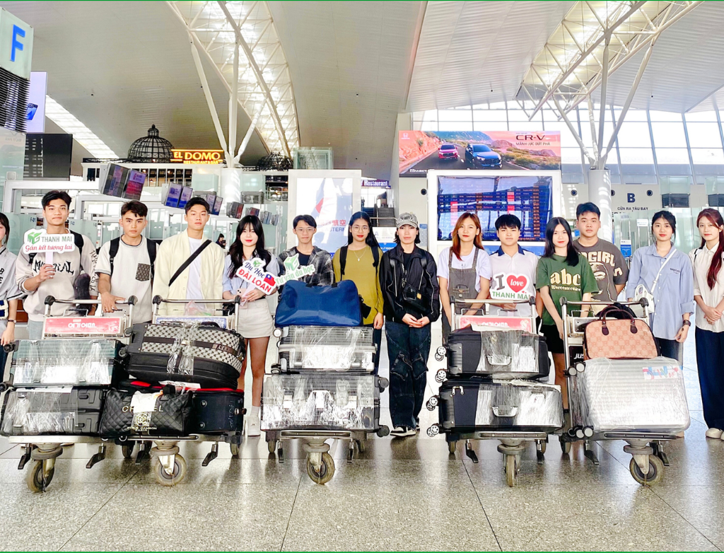 Hình ảnh tiền bay học viên Du học Đài Loan