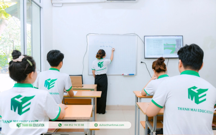 Lớp học tại TME