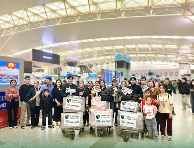 Tiễn bay học viên du học tại Thanh Mai Education