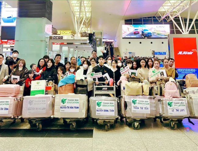 Tiễn bay học viên du học tại Thanh Mai Education