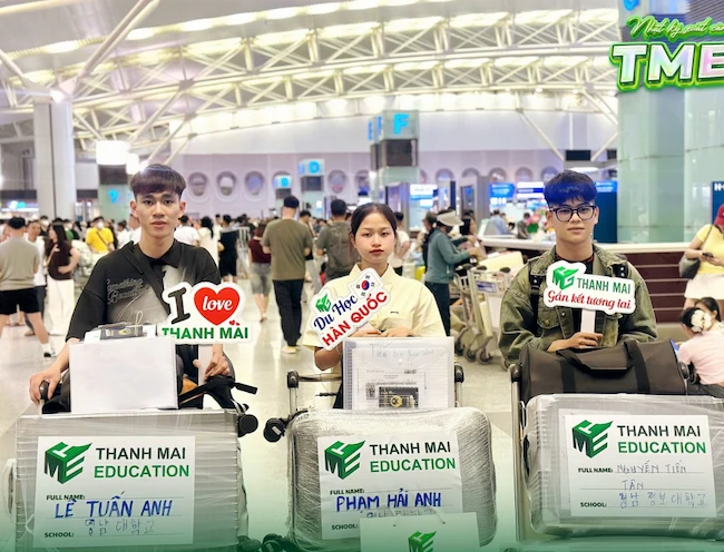 Tiễn bay học viên du học tại Thanh Mai Education